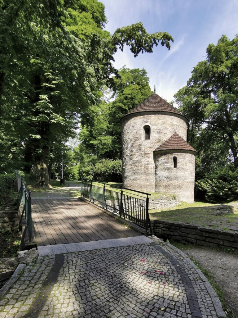 Saint Nicholas Rotunda Church in Cieszyn: A Romanesque Castle Chapel