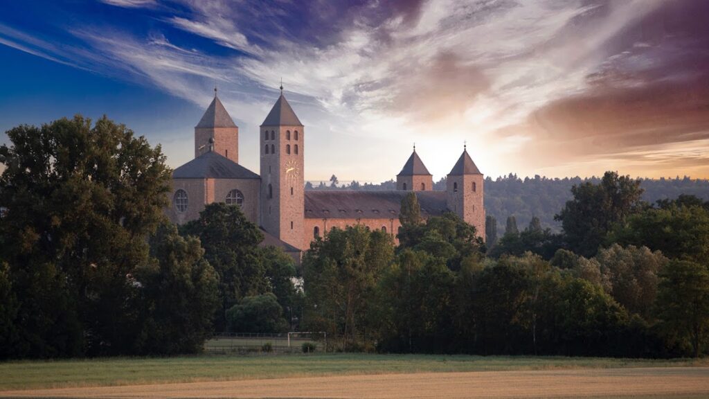 Münsterschwarzach Abbey: A Benedictine Missionary Abbey in Germany 1 Münsterschwarzach Abbey