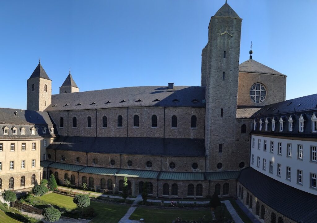 Münsterschwarzach Abbey: A Benedictine Missionary Abbey in Germany 4 Münsterschwarzach Abbey