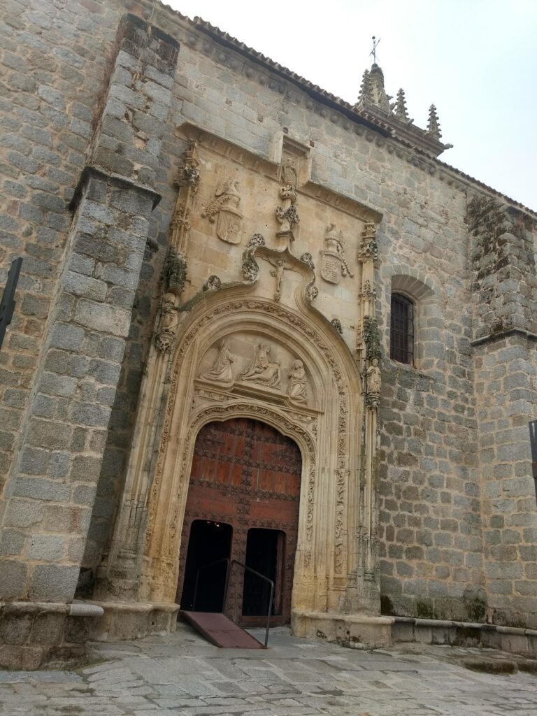 Basilica of the Assumption of Our Lady: Gothic Parish Church in Colmenar Viejo 4 Basilica of the Assumption of Our Lady