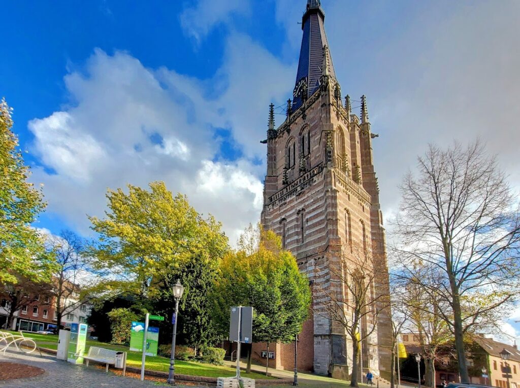 St. Lambertus: The Roman Catholic Parish Church of Erkelenz, Germany 1 St. Lambertus