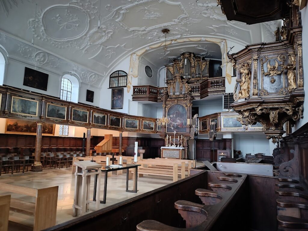 St. Ulrich's and St. Afra's Abbey: A Late Gothic Pilgrimage Basilica in Augsburg 3 St. Ulrich's and St. Afra's Abbey