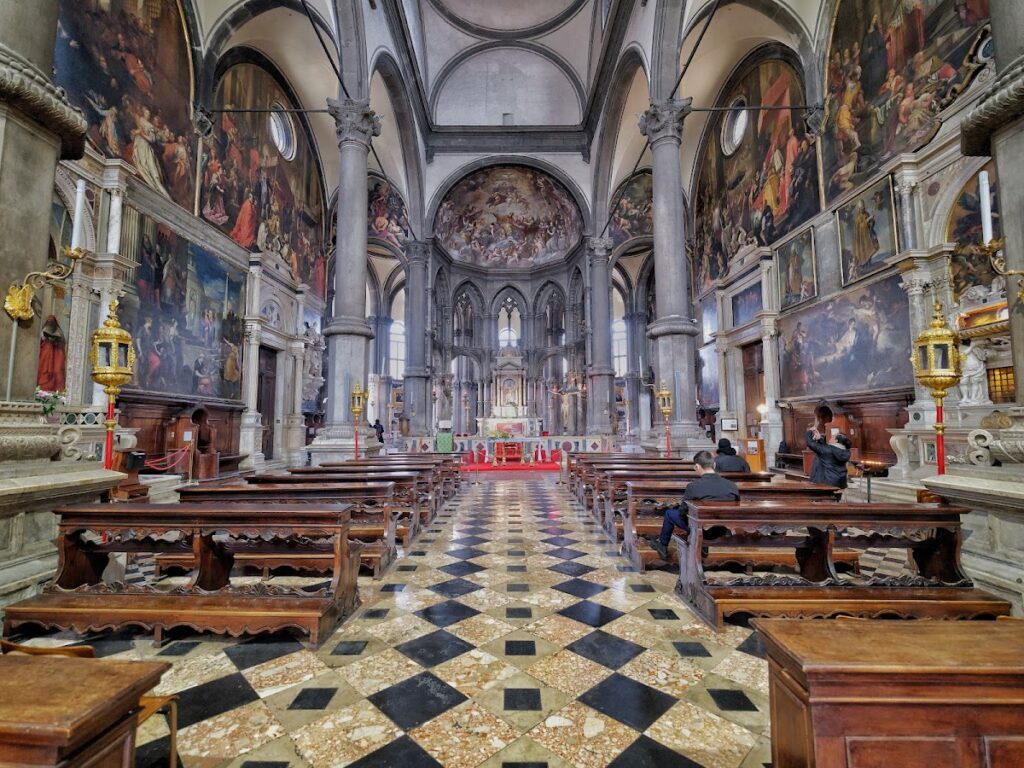 San Zaccaria: A Historic Roman Catholic Church in Venice 1 San Zaccaria