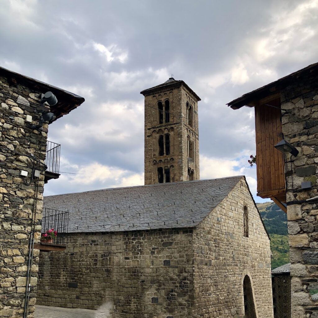 Santa Maria de Taüll: A Romanesque Parish Church in Catalonia 3 Santa Maria de Taüll