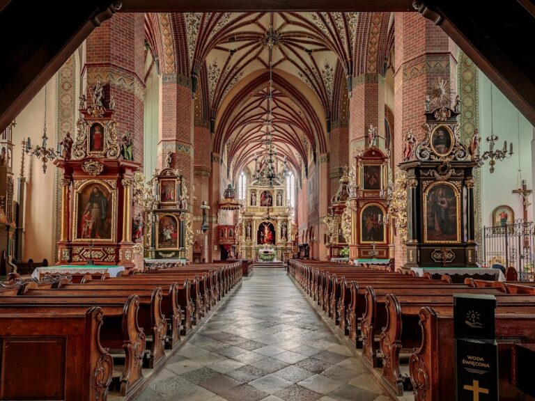 Exaltation of the Holy Cross Church in Tczew: A Gothic Parish Church in Poland