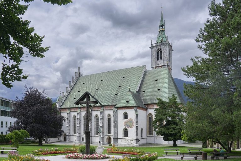 Mariä Himmelfahrt, Schwaz: A Gothic Parish and Deanery Church in Austria