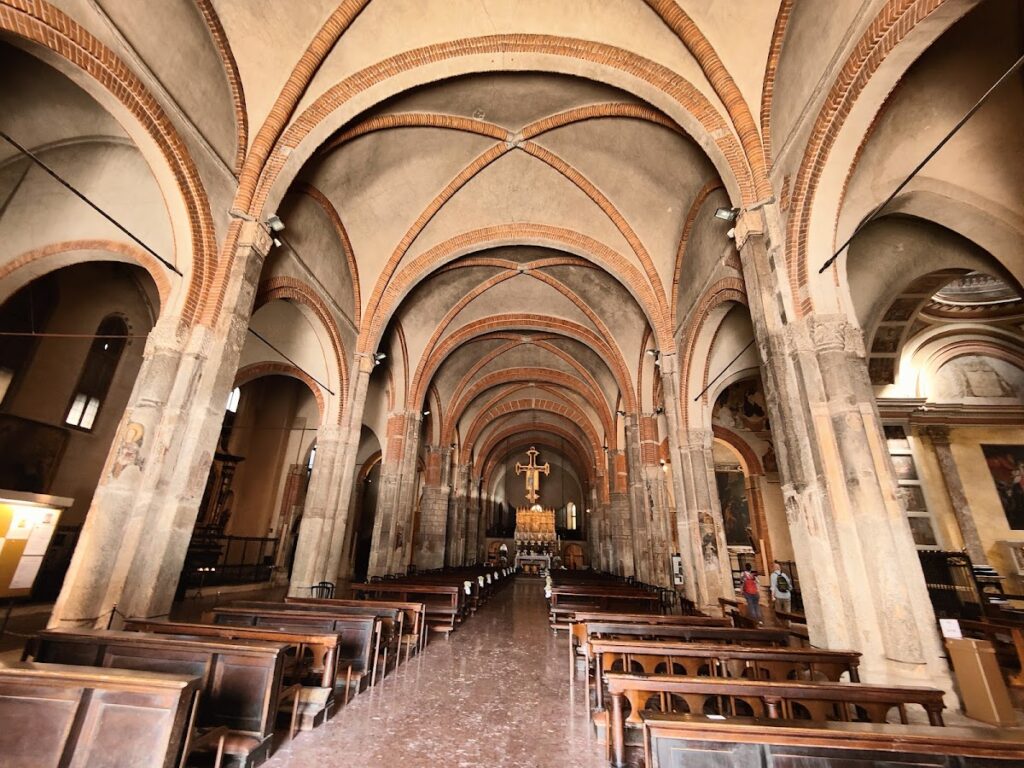 Basilica of Sant'Eustorgio: An Early Christian and Dominican Church in Milan 2 Basilica of Sant'Eustorgio