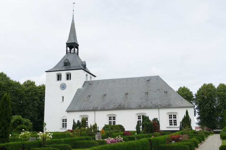 Lysabild Church: A Romanesque Parish Church in Denmark