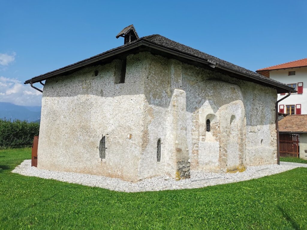 Saint Bartholomew Church: A Medieval Sanctuary and Farmstead Church in Romeno, Italy 2 Saint Bartholomew church