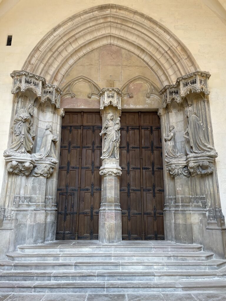 Champmol: A Carthusian Monastery and Valois Dynastic Foundation in Dijon 2 Champmol