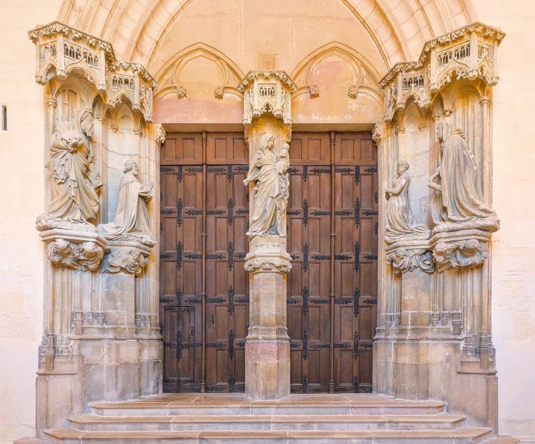 Champmol: A Carthusian Monastery and Valois Dynastic Foundation in Dijon