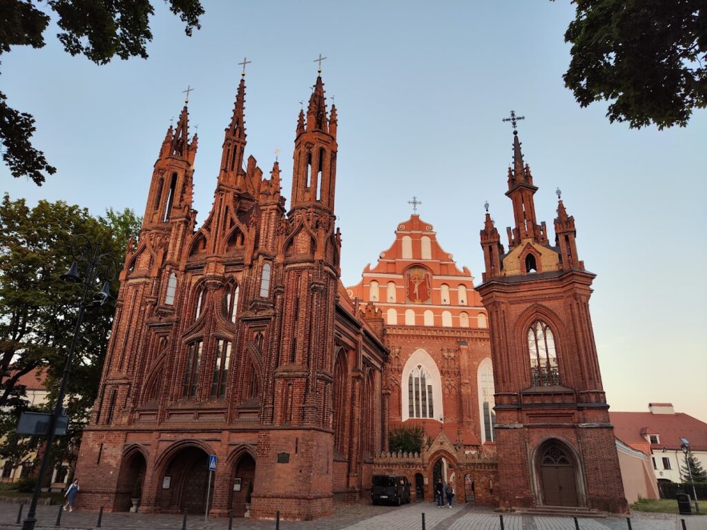 Church of St. Francis and St. Bernard: A Gothic Franciscan Church in Vilnius 2 Church of St. Francis and St. Bernard