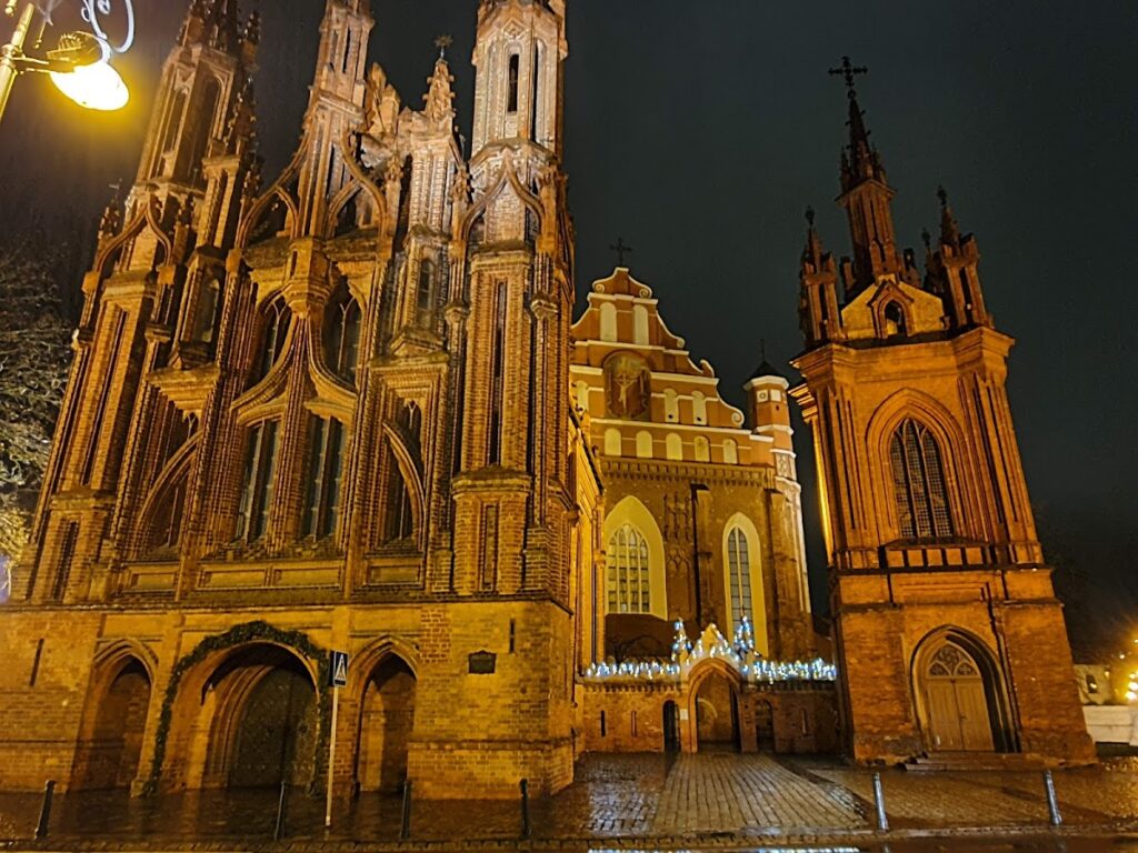Church of St. Francis and St. Bernard: A Gothic Franciscan Church in Vilnius 5 Church of St. Francis and St. Bernard