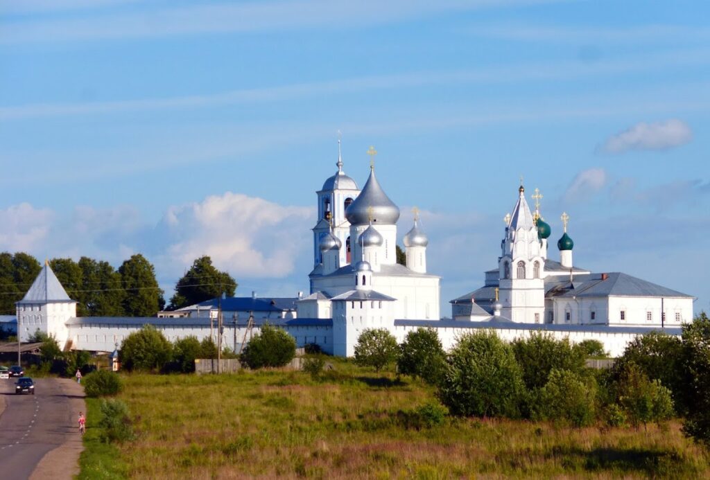 Nikitsky Monastery (Pereslavl-Zalessky): A Historic Russian Orthodox Monastery 1 Nikitsky Monastery (Pereslavl-Zalessky)