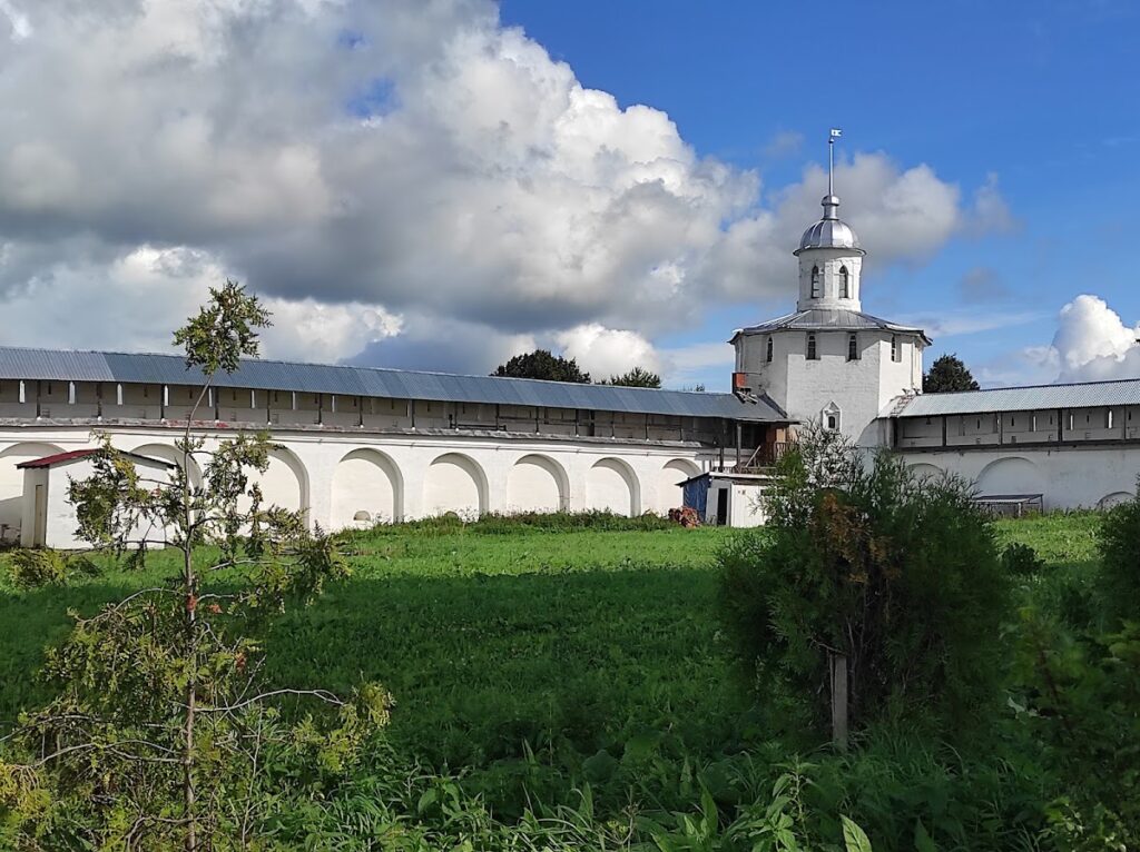 Nikitsky Monastery (Pereslavl-Zalessky): A Historic Russian Orthodox Monastery 5 Nikitsky Monastery (Pereslavl-Zalessky)