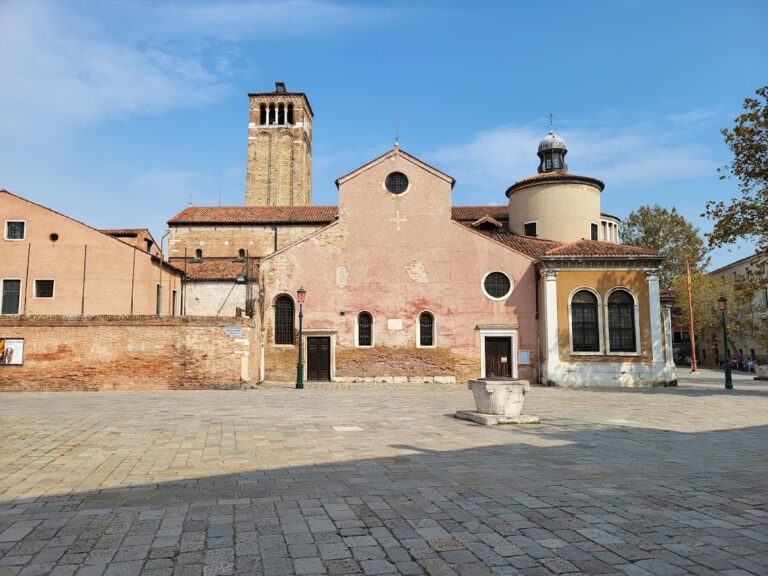 San Giacomo dell’Orio: A Historic Parish Church in Venice
