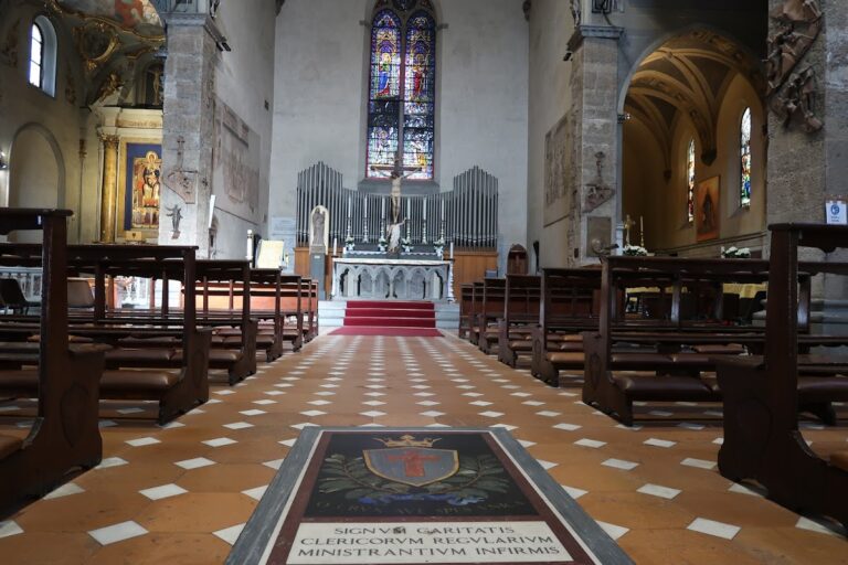 Chiesa di Santa Maria Maggiore: An Historic Marian Church in Florence
