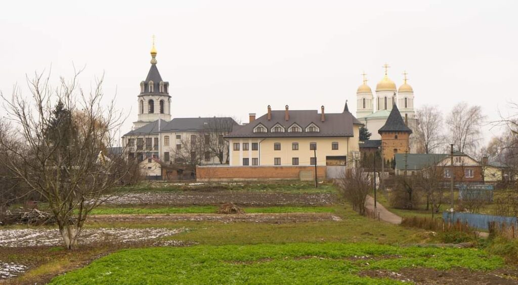 Zymne Monastery: An Orthodox Monastic Complex in Ukraine 3 Zymne Monastery