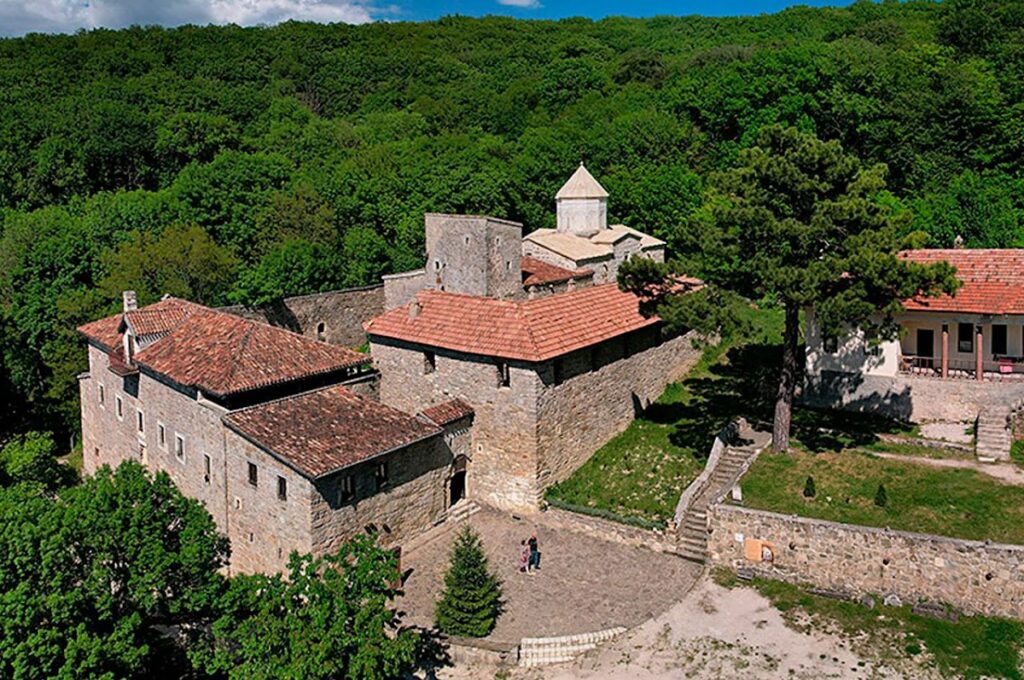 Surb Khach Monastery: A Medieval Armenian Apostolic Monastery in Ukraine 1 Surb Khach Monastery