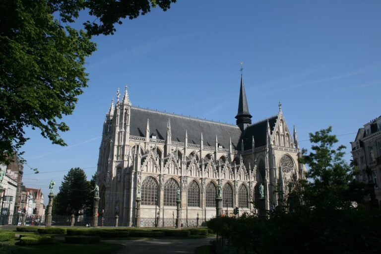 Church of Our Lady of Victories at the Sablon: A Brabantine Gothic Parish Church in Brussels