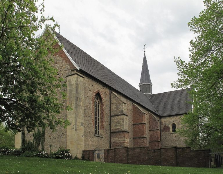 St. Felizitas (Vreden): A Former Women’s Collegiate Church in Germany