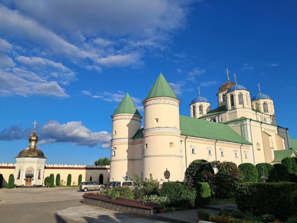 Mezhyrich Monastery: A Fortified Monastic Ensemble in Ukraine 1 Mezhyrich Monastery