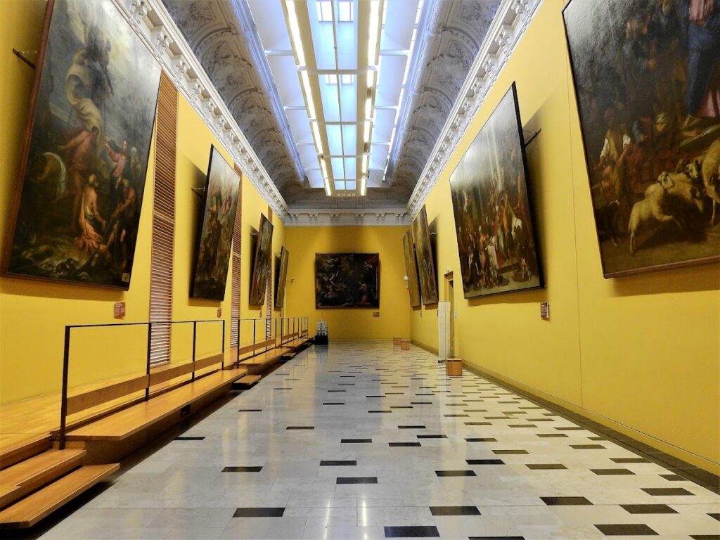 Abbey of St. Vaast: A Benedictine Monastery and Cultural Complex in Arras 3 Abbey of St. Vaast