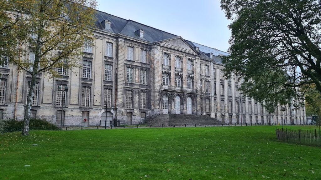 Abbey of St. Vaast: A Benedictine Monastery and Cultural Complex in Arras 4 Abbey of St. Vaast