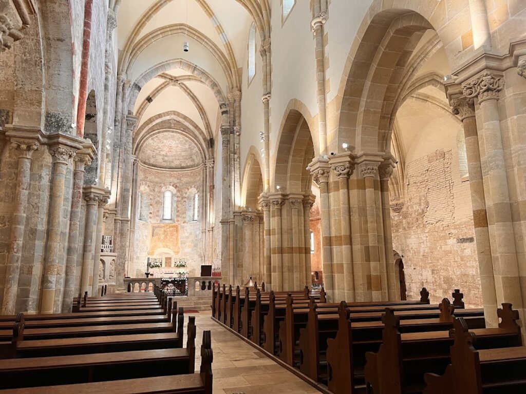 Abbey Church of St George in Ják: A Romanesque Benedictine Basilica 4 Abbey church of St George (Ják)