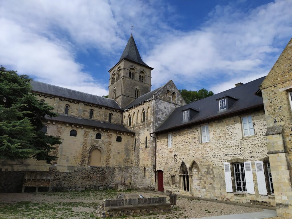 Abbaye de Graville: A Medieval Priory and Abbey Complex in France 2 Abbaye de Graville