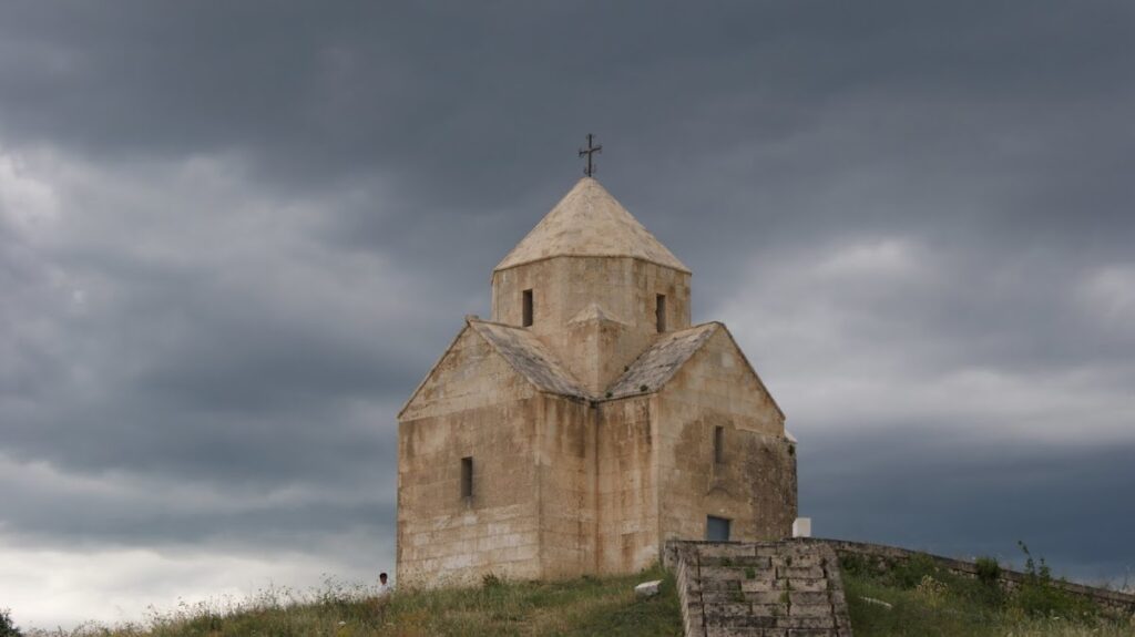 Vankasar Church: A Seventh-Century Armenian Apostolic Monument in Azerbaijan 1 Vankasar church