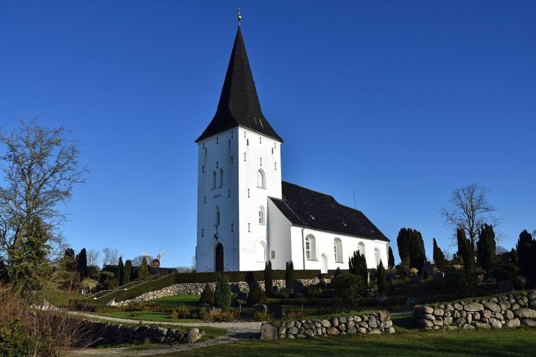 Havnbjerg Church: A Romanesque Parish Church in Denmark