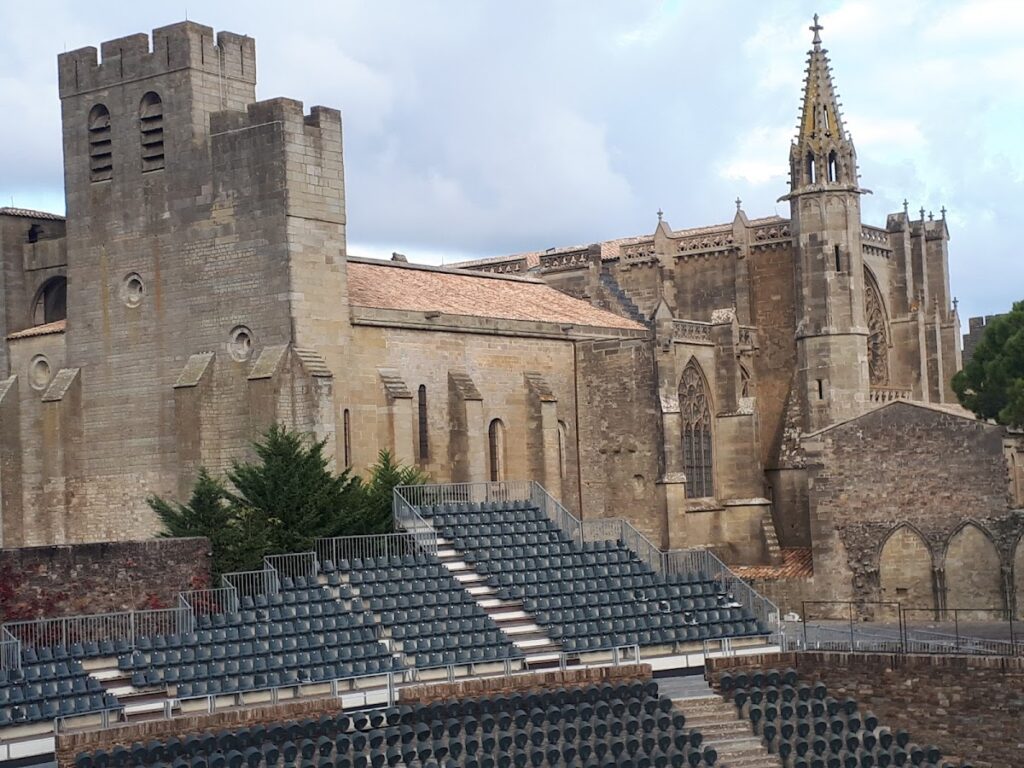 Basilica of St. Nazaire and St. Celse: A Romanesque and Gothic Church in Carcassonne 5 Basilica of St. Nazaire and St. Celse