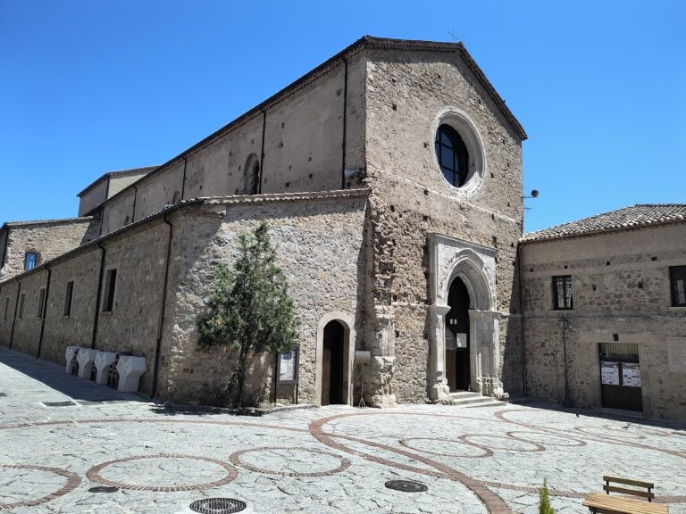 San Giovanni in Fiore Abbey: A Florense Monastic Foundation in Italy