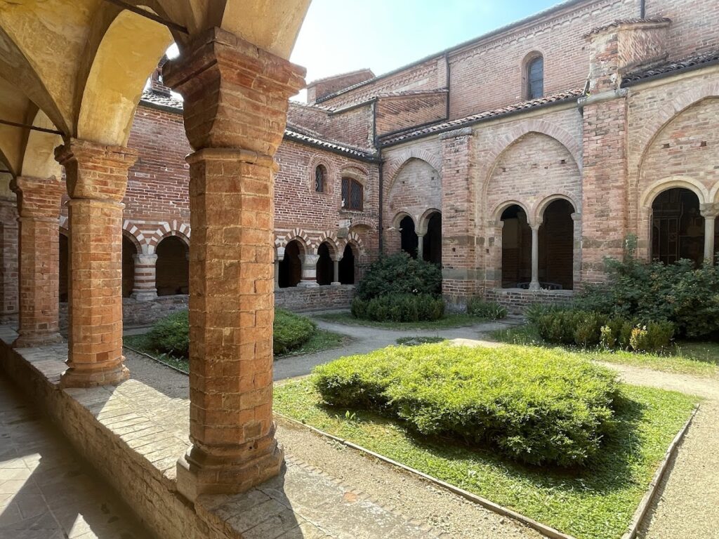 Vezzolano Abbey: A Romanesque and Gothic Religious Complex in Italy 3 Vezzolano Abbey