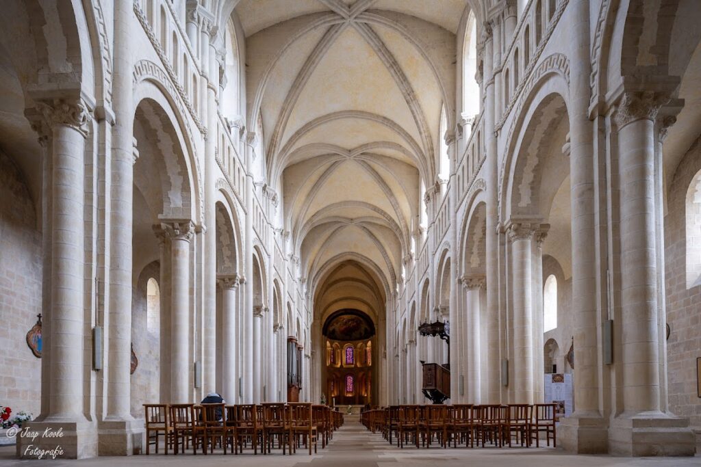Abbey of Sainte-Trinité: A Benedictine Nunnery and Ducal Foundation in Caen 2 Abbey of Sainte-Trinité