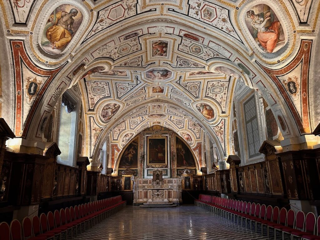 Sant'Anna dei Lombardi: A Renaissance Church in Naples 2 Sant'Anna dei Lombardi