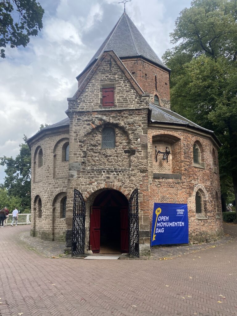 Sint Nicolaaskapel: A Medieval Romanesque Chapel in Nijmegen