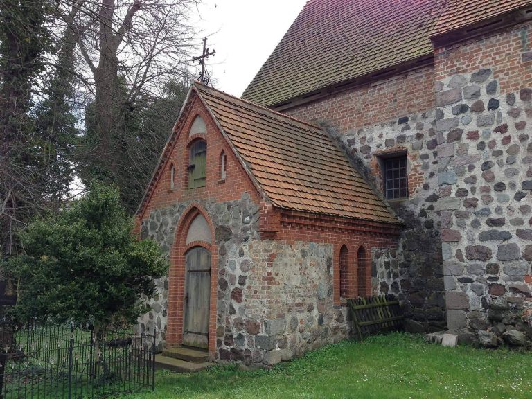 Church in Lüdershagen (Hoppenrade): A Medieval Evangelical Village Church in Germany