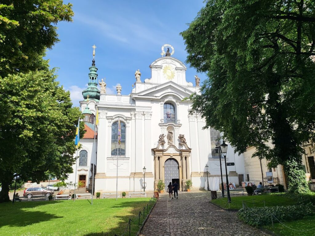 Basilica of the Assumption: Premonstratensian Monastic and Parish Church in Prague 2 Basilica of the Assumption