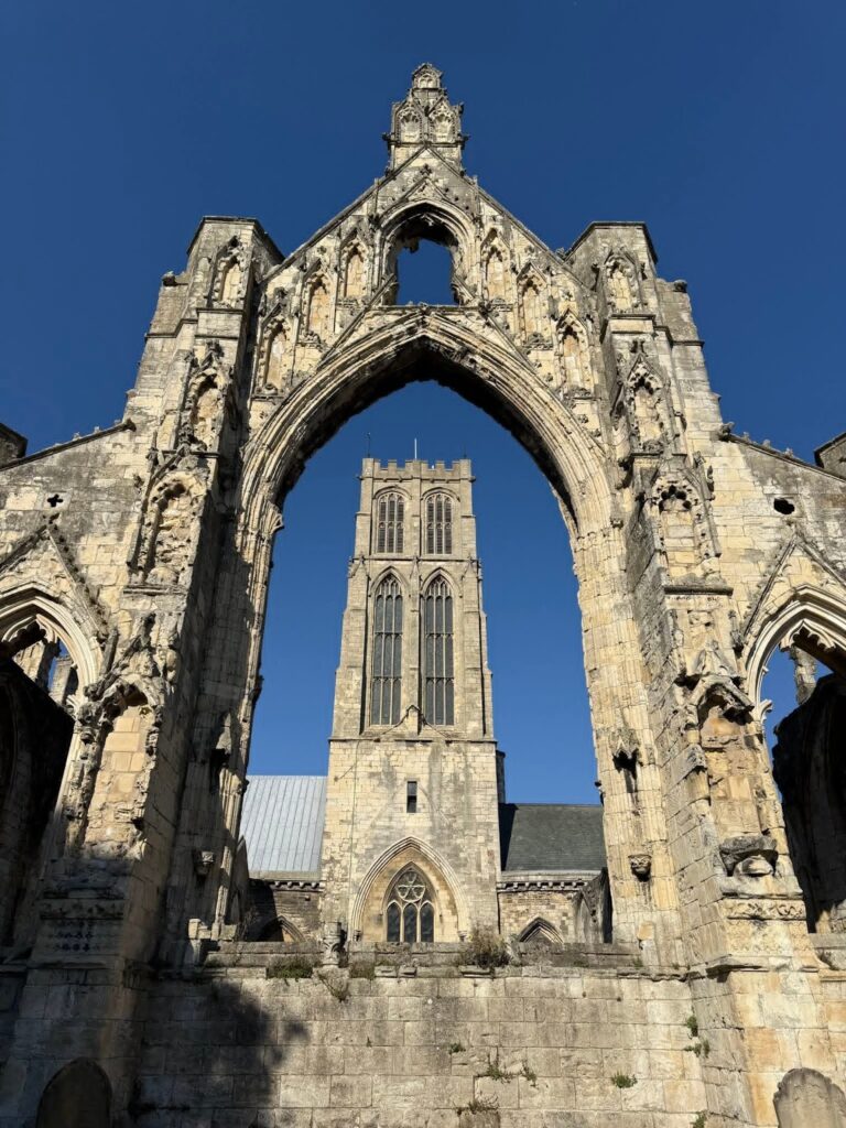 Howden Minster: A Medieval Collegiate Church in England 2 Howden Minster