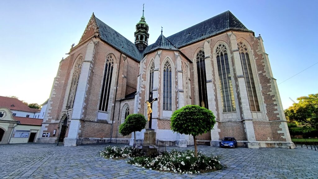 Former Augustinian Monastery in Brno: A Dynastic Foundation and Baroque Complex 1 Former augustinian monastery