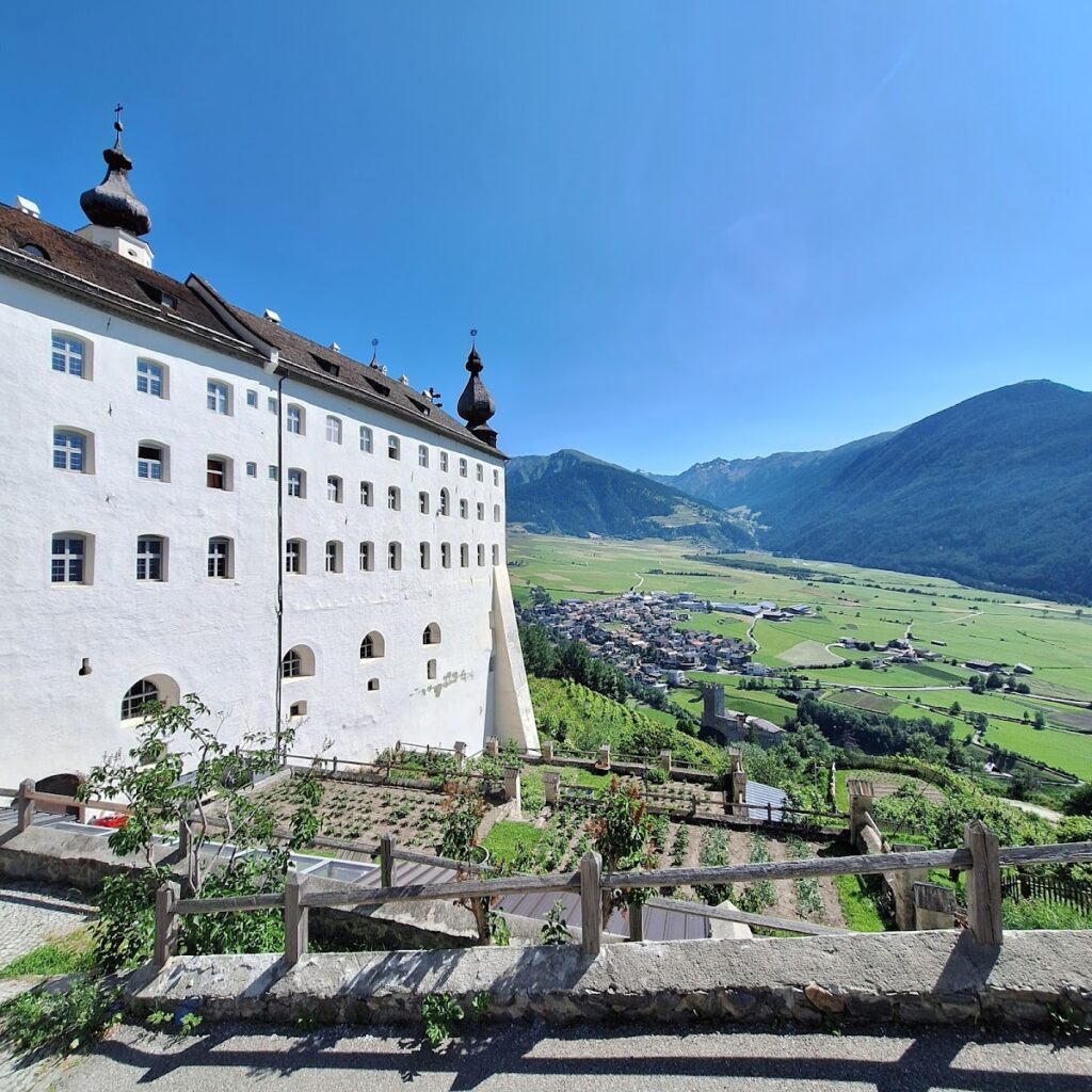 Marienberg Abbey: A Benedictine Monastery in Northern Italy 2 Marienberg Abbey