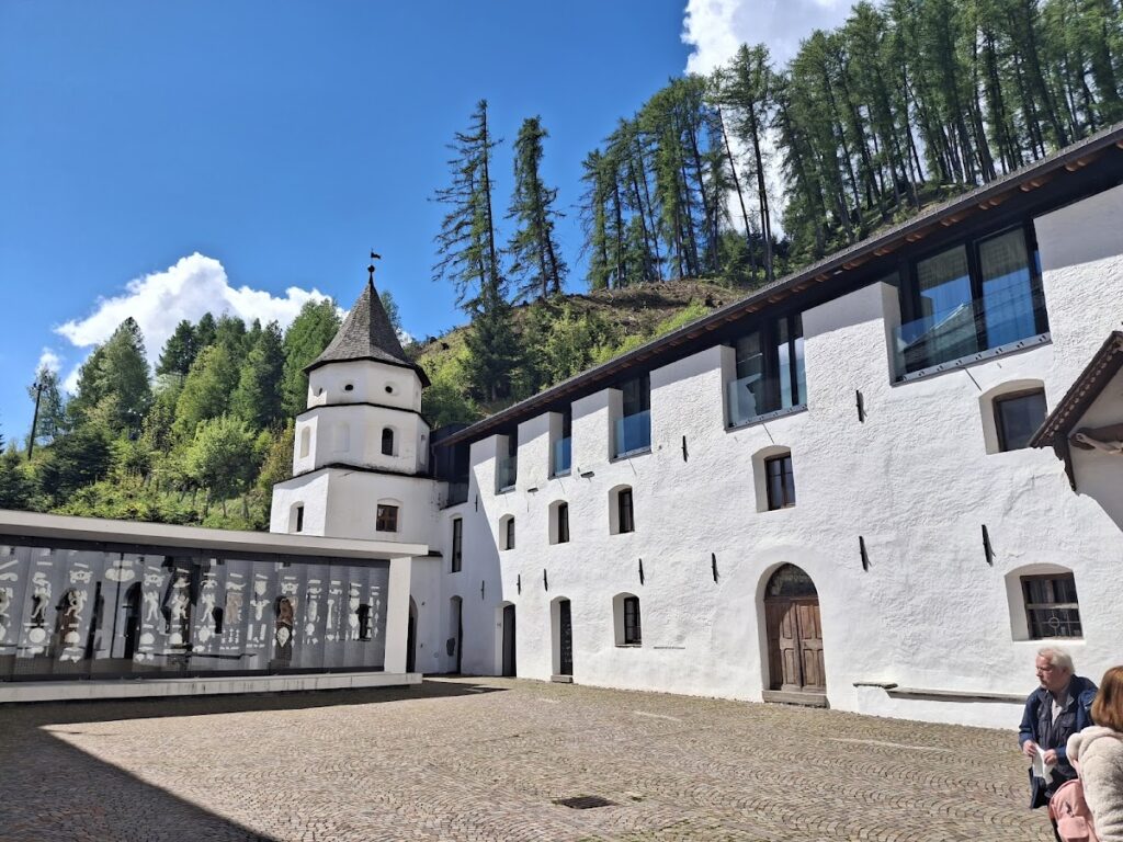 Marienberg Abbey: A Benedictine Monastery in Northern Italy 3 Marienberg Abbey