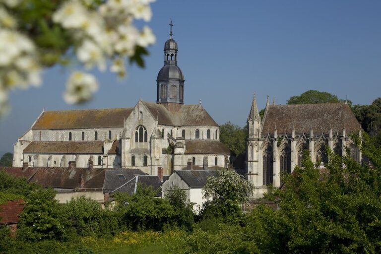 Saint-Germer-de-Fly Abbey: A Benedictine Monastery and Historic Church in France