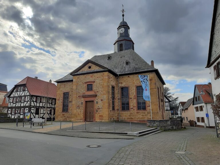 Evangelische Kirche Assenheim: A Neoclassical Protestant Church in Germany