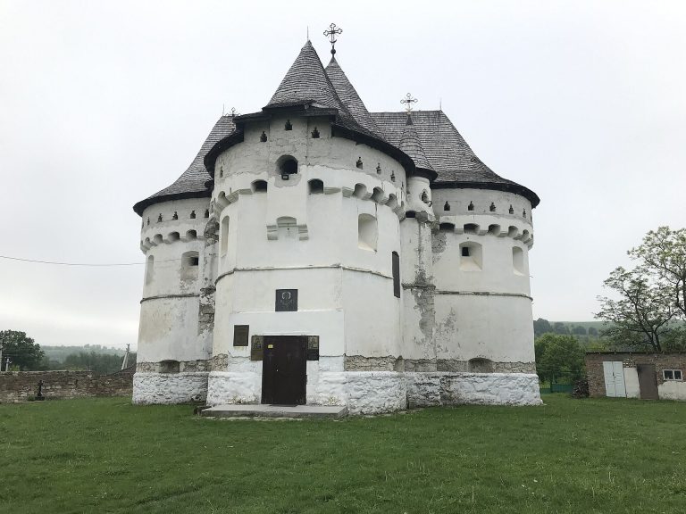 Church of the Protection of the Theotokos, Sutkivci: A Fortified Church in Ukraine