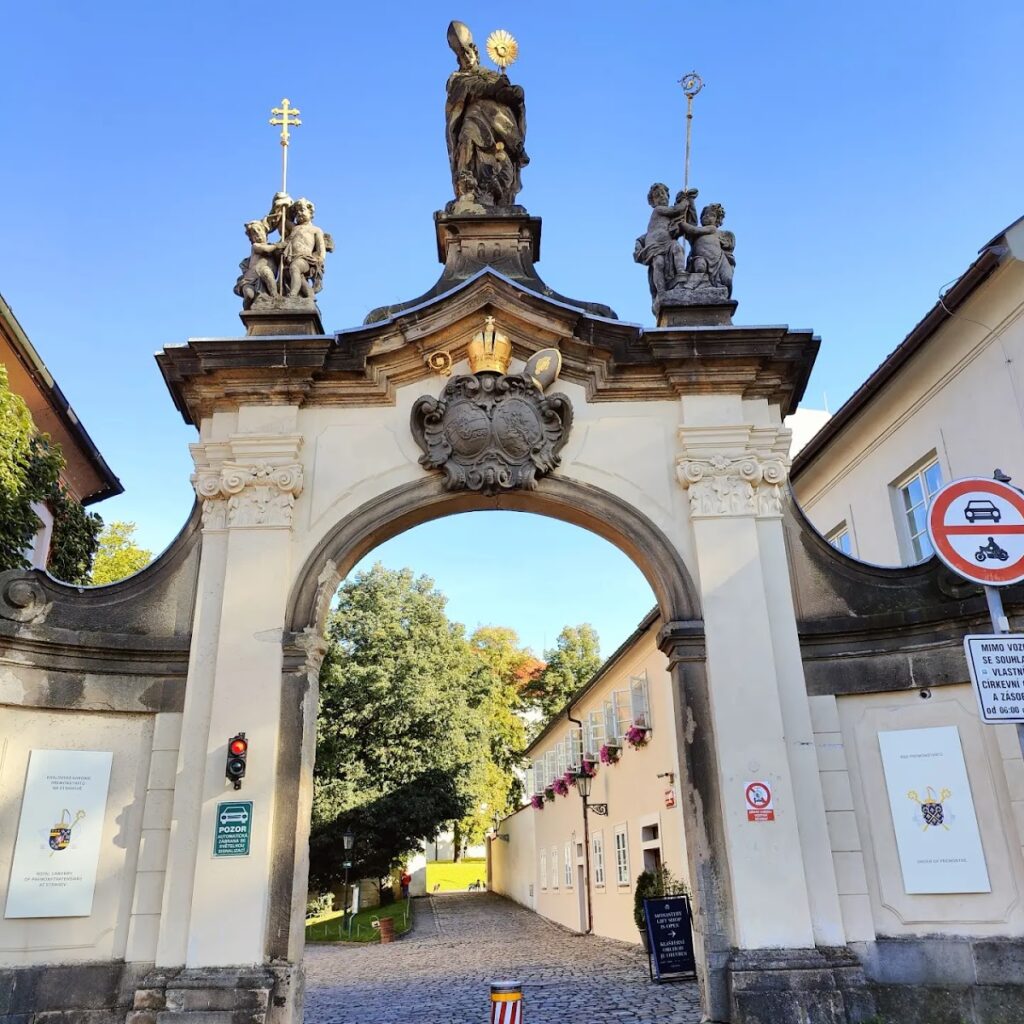 Strahov Monastery: A Premonstratensian Center in Prague 5 Strahov Monastery