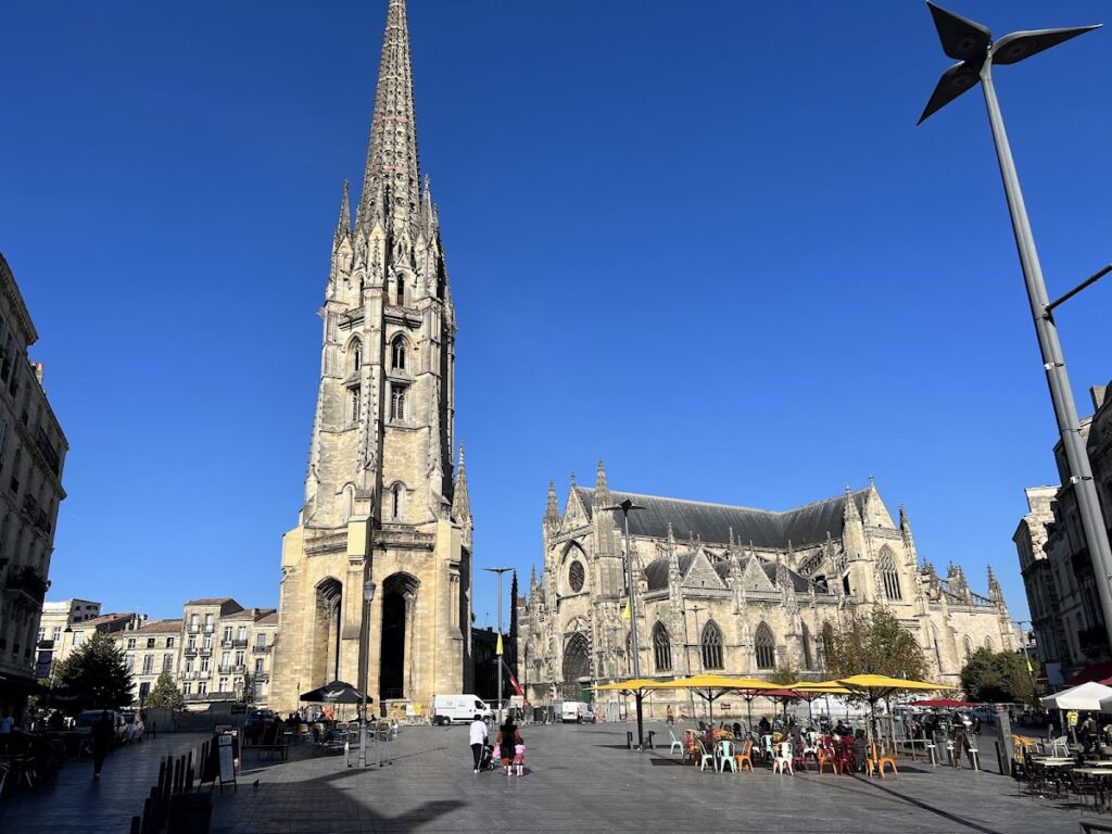 Basilica of St. Michael, Bordeaux: A Flamboyant Gothic Pilgrimage Church 1 Basilica of St. Michael, Bordeaux