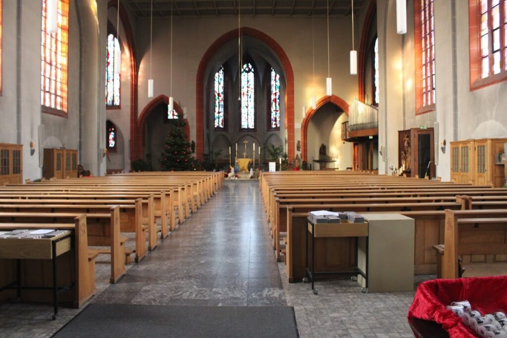 St. Jakob: The Catholic Parish Church of Alt-Saarbrücken 2 St. Jakob